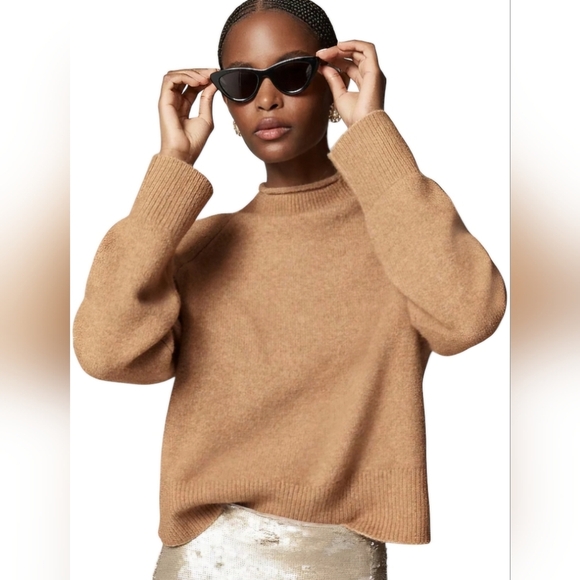 Rollneck Sweater in Super Soft Yarn Heather Camel size Small EUC - Picture 7 of 9